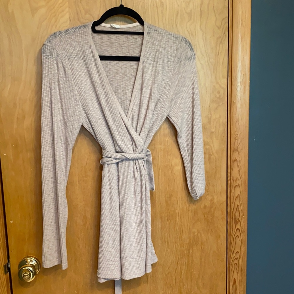 Pink longsleeve vneck maternity blouse